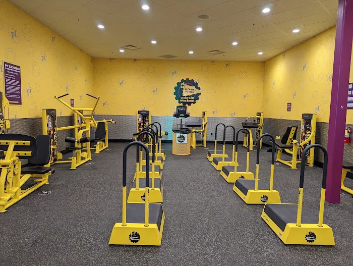 Planet Fitness Picture 10