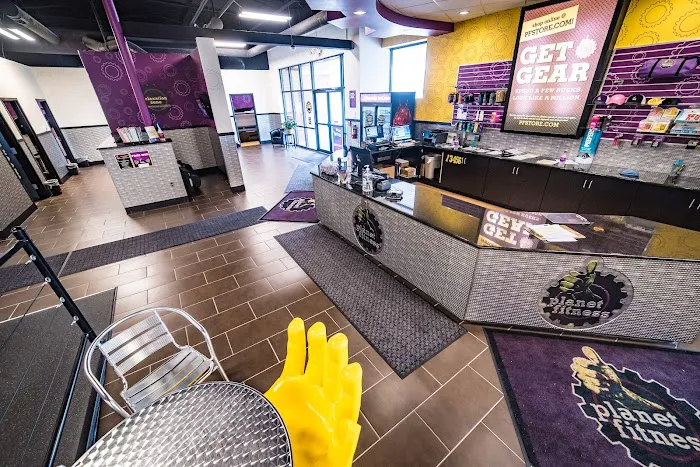Planet Fitness Picture 8