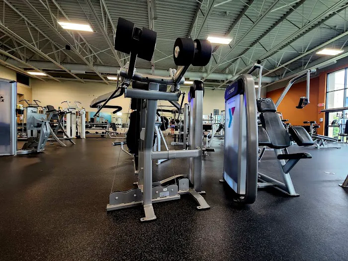 Bettendorf Family YMCA Picture 9