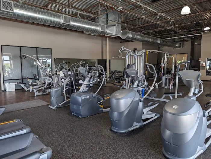 Top Shape Gym Picture 2