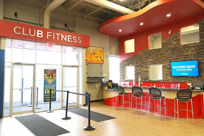 Club Fitness - Florissant Picture 5