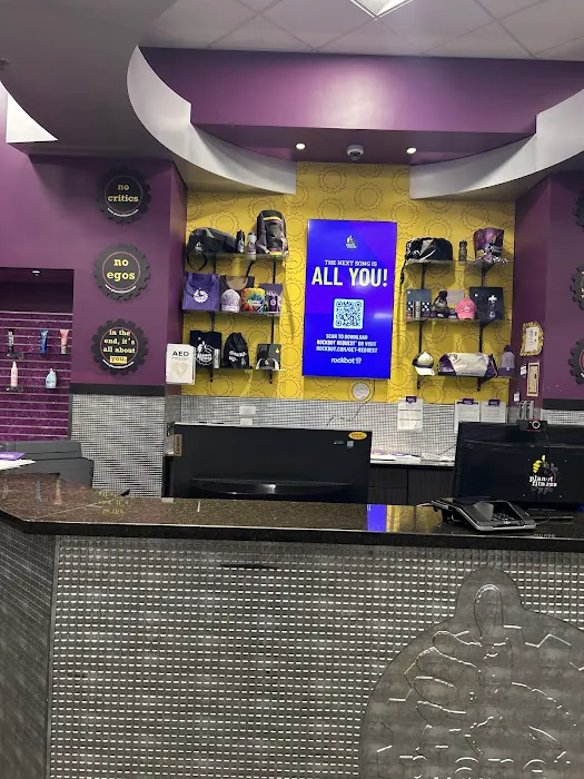 Planet Fitness Picture 4