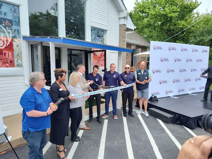 St. Louis Hinder Club at U.S. National Handball Center Picture 4