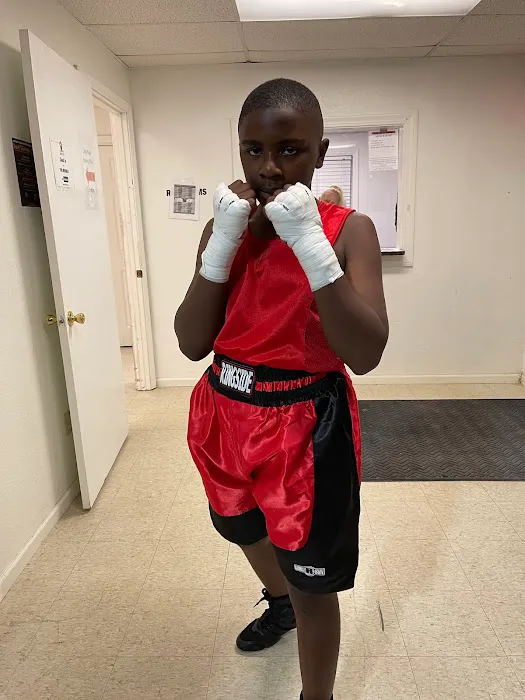 Lead Right Boxing Picture 9