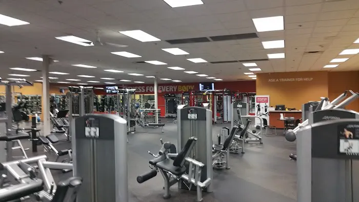 Club Fitness - Collinsville Picture 3