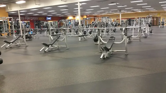 Club Fitness - Collinsville Picture 6