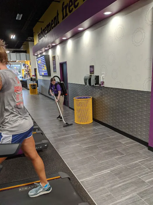 Planet Fitness Picture 5