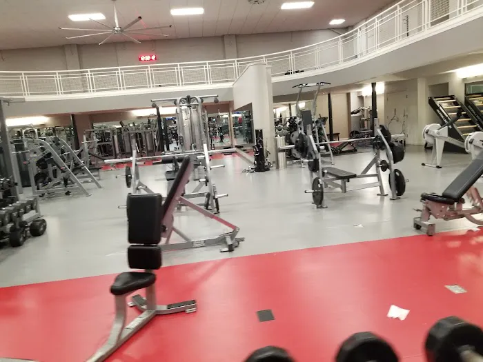Warmer Fitness Center Picture 2