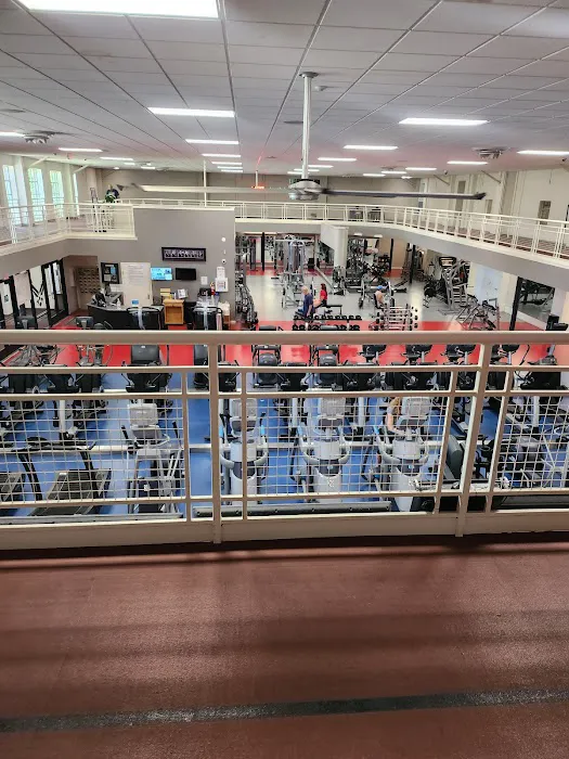 Warmer Fitness Center Picture 3