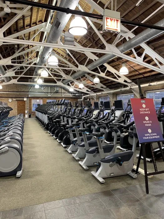 Lakeview Athletic Club Picture 2