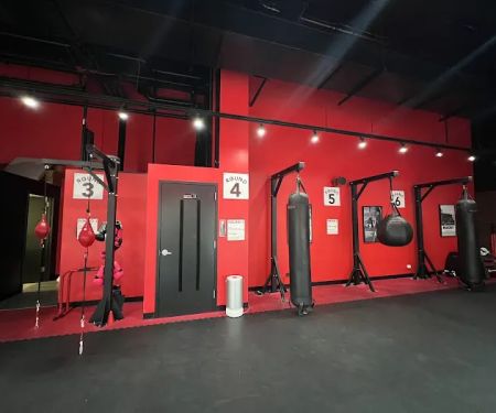 9Round Kickboxing Fitness