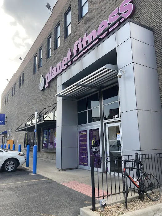 Planet Fitness Picture 7