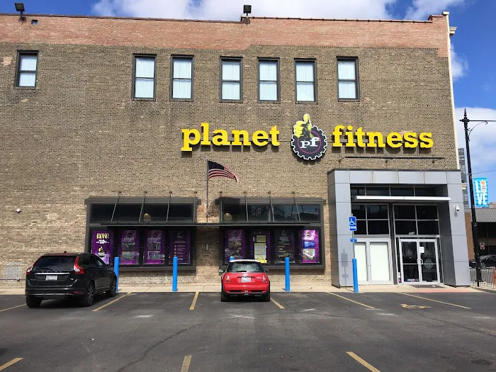 Planet Fitness Picture 6