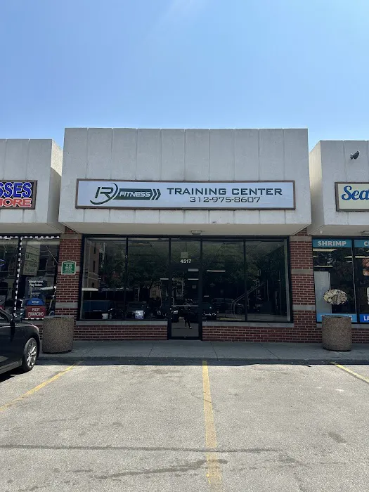 IR FITNESS TRAINING CENTER Picture 2