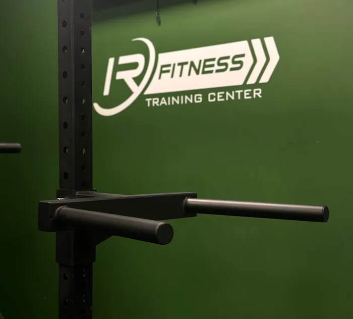 IR FITNESS TRAINING CENTER Picture 10