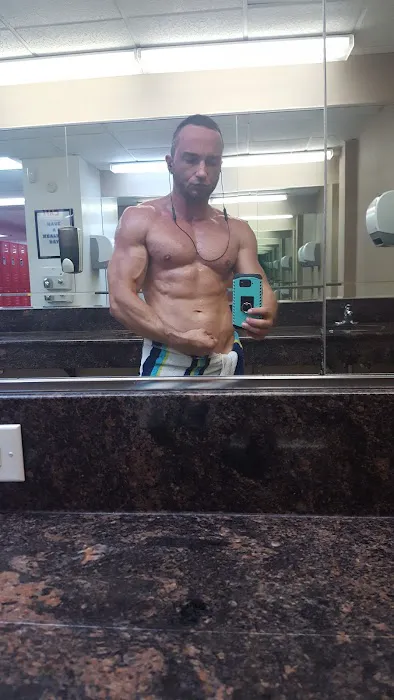 Uptown Fitness Picture 2