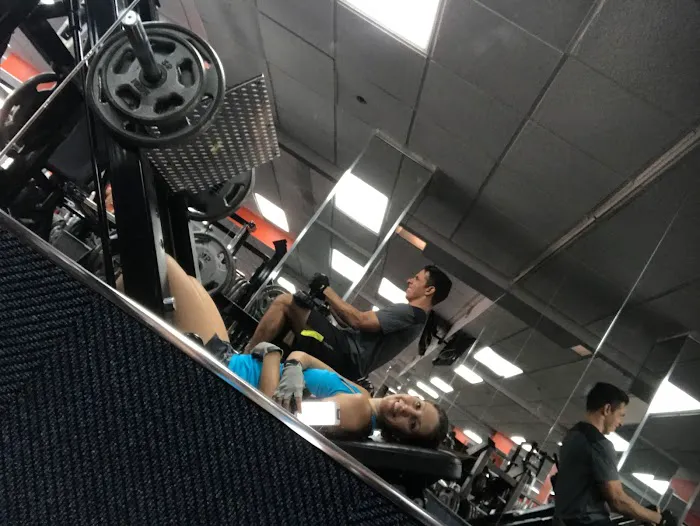 Uptown Fitness Picture 5