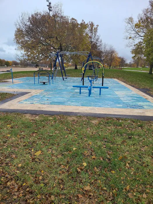 Outdoor Gym Picture 9