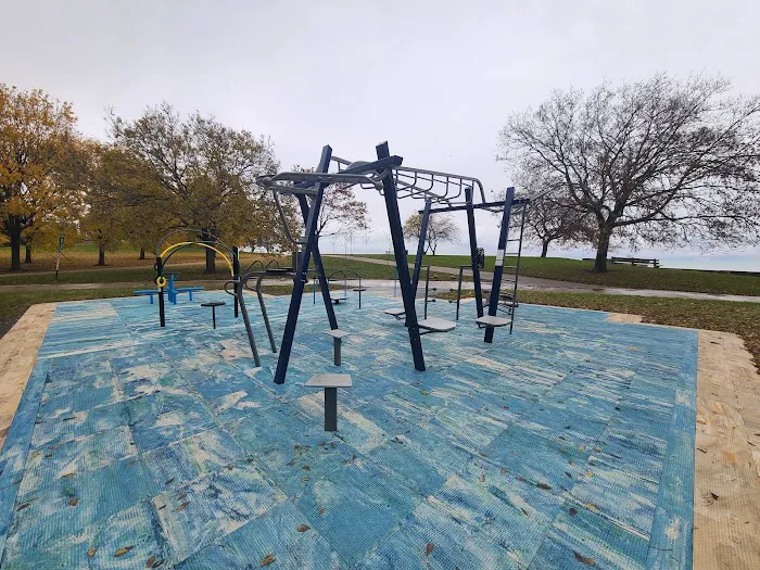 Outdoor Gym Picture 8