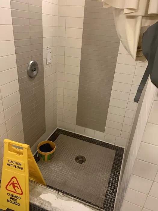 LA Fitness Picture 7