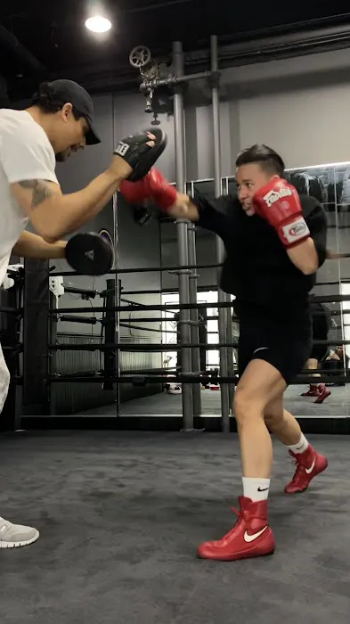 Bredwinners Boxing Picture 10