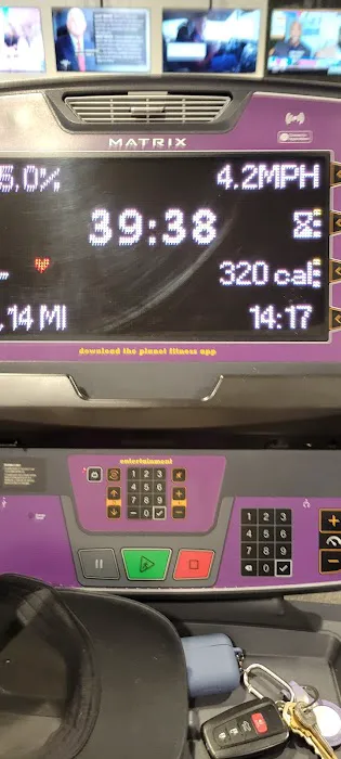 Planet Fitness Picture 6