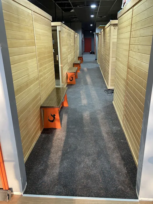 HOTWORX - Bloomingdale, IL Picture 10