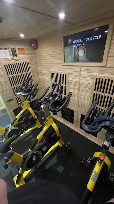 HOTWORX - Bloomingdale, IL Picture 6