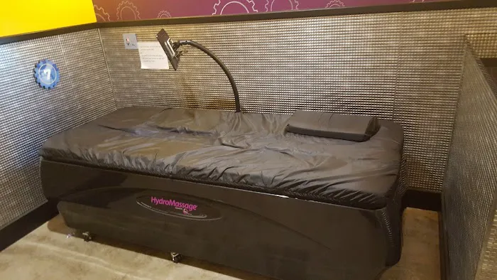 Planet Fitness Picture 6