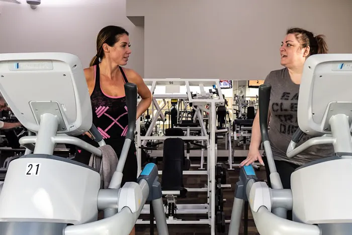 LIFECENTER Health & Fitness Club Picture 3