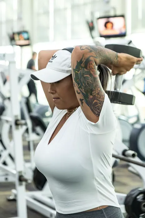 LIFECENTER Health & Fitness Club Picture 6