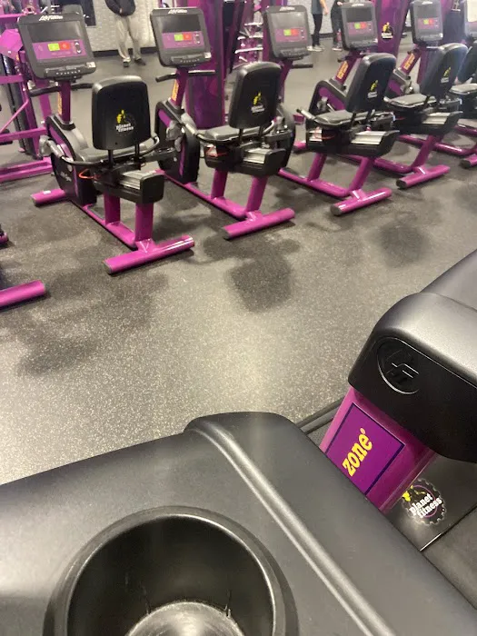 Planet Fitness Picture 7