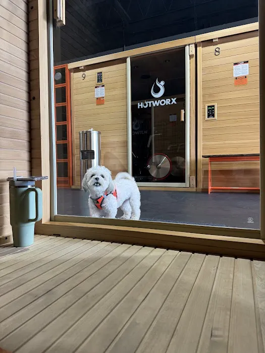 HOTWORX - Sycamore, IL - Dekalb Ave Picture 2