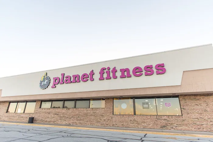 Planet Fitness Picture 7