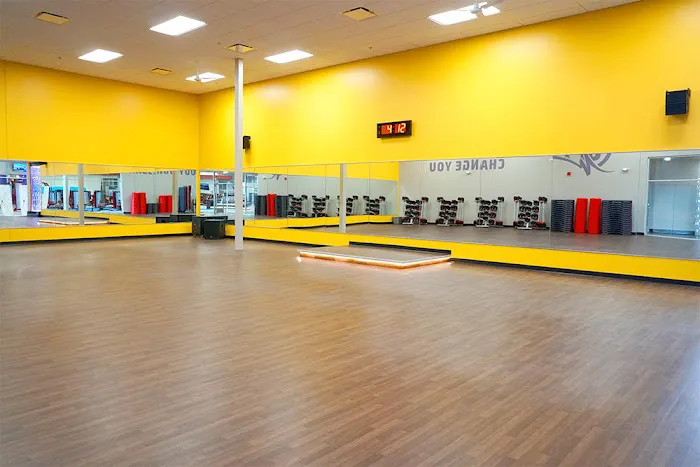 Club Fitness - O'Fallon IL Picture 4