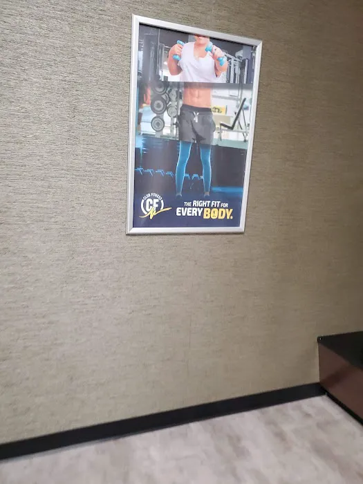 Club Fitness - Belleville Picture 10