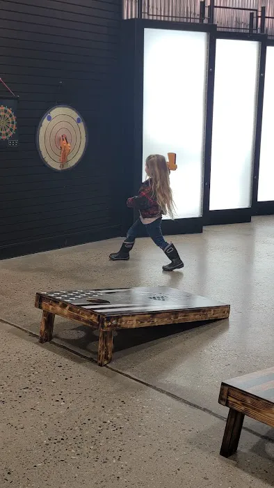 Rebel Axe Co. & Rebel Fitness Picture 5