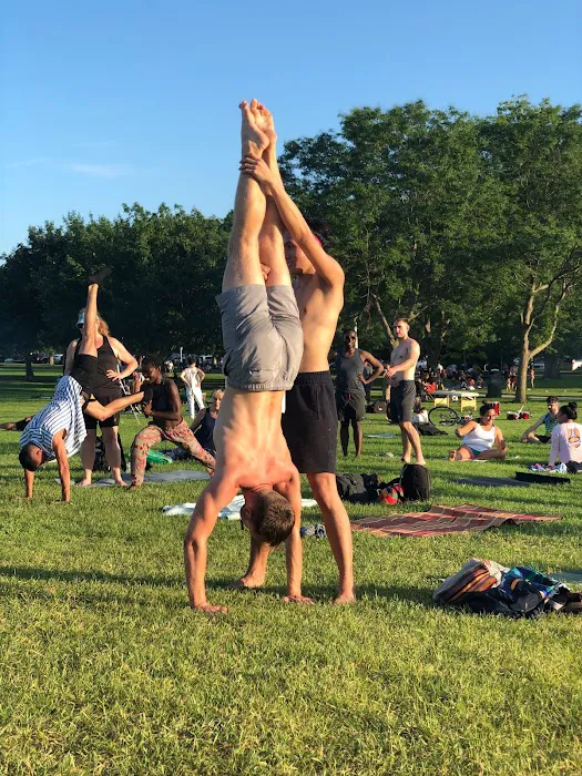 Beach Yoga Chicago Picture 10