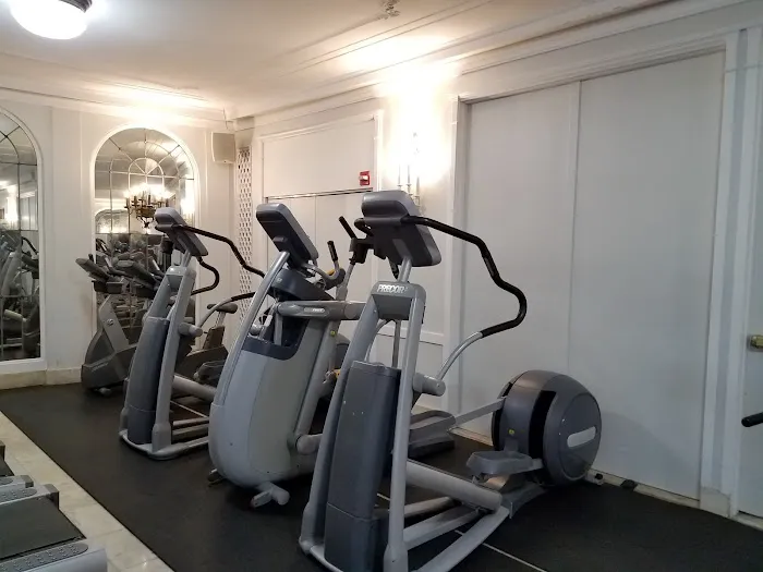 Edgewater Athletic Club Picture 7