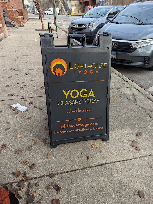 Lighthouse Yoga Evanston Picture 5