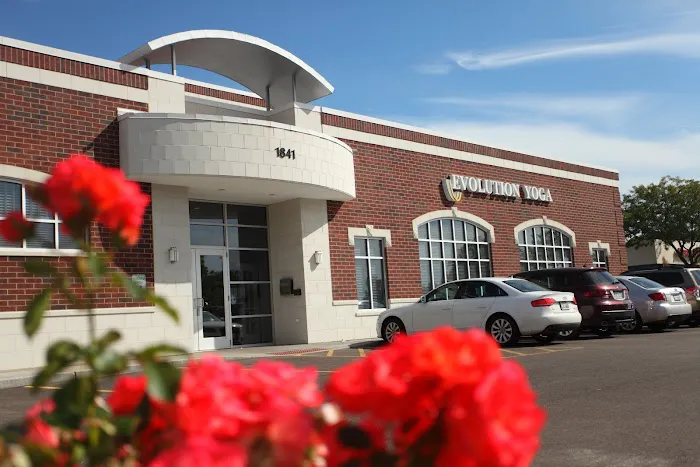 Evolution Yoga Picture 1