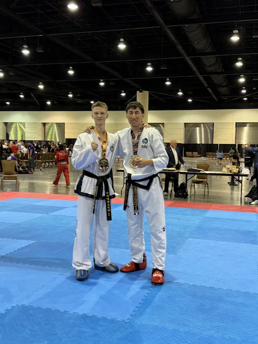 TRUE WAY ITF TAEKWON-DO • FITNESS • KICKBOXING Picture 7