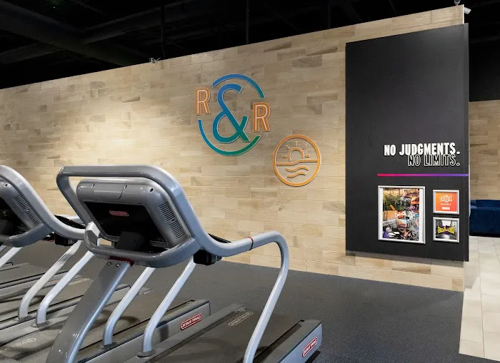 Crunch Fitness - Palatine Picture 10