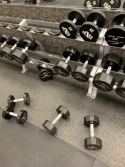 LA Fitness Picture 9