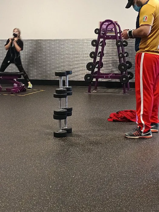 Planet Fitness Picture 5