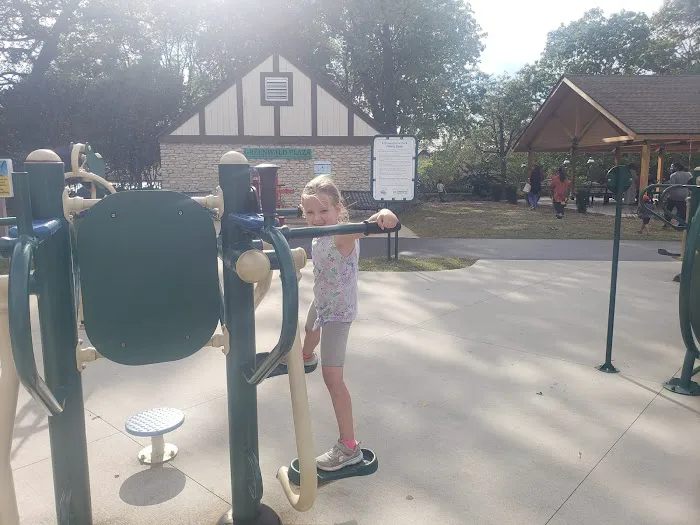 Bike & Fitness Station Picture 5