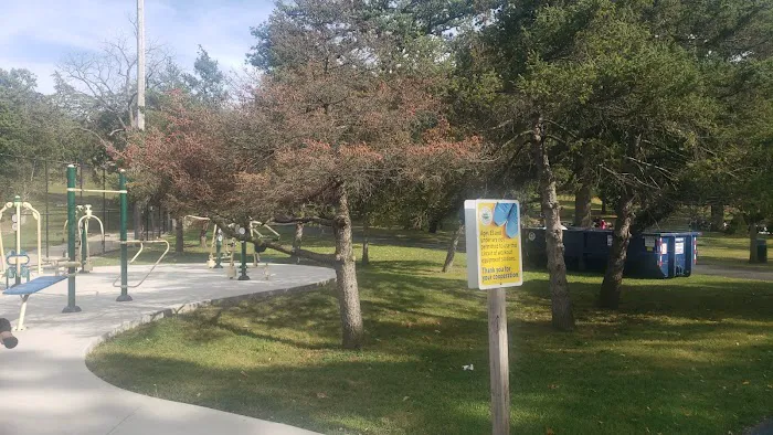 Bike & Fitness Station Picture 3