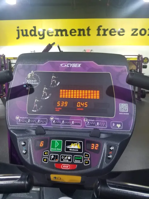 Planet Fitness Picture 5