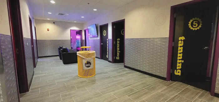 Planet Fitness Picture 7