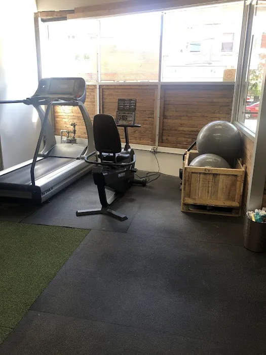 Midtown Fitness Picture 3